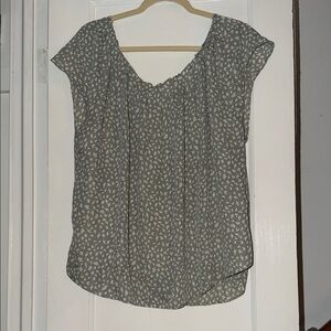 LC Lauren Conrad Floral Print Blouse in Light green